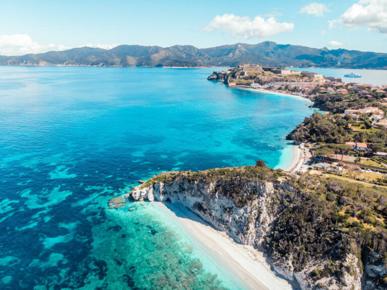 La costa e il mare dell'Isola d'Elba