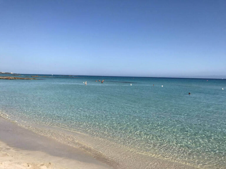 mora mora beach